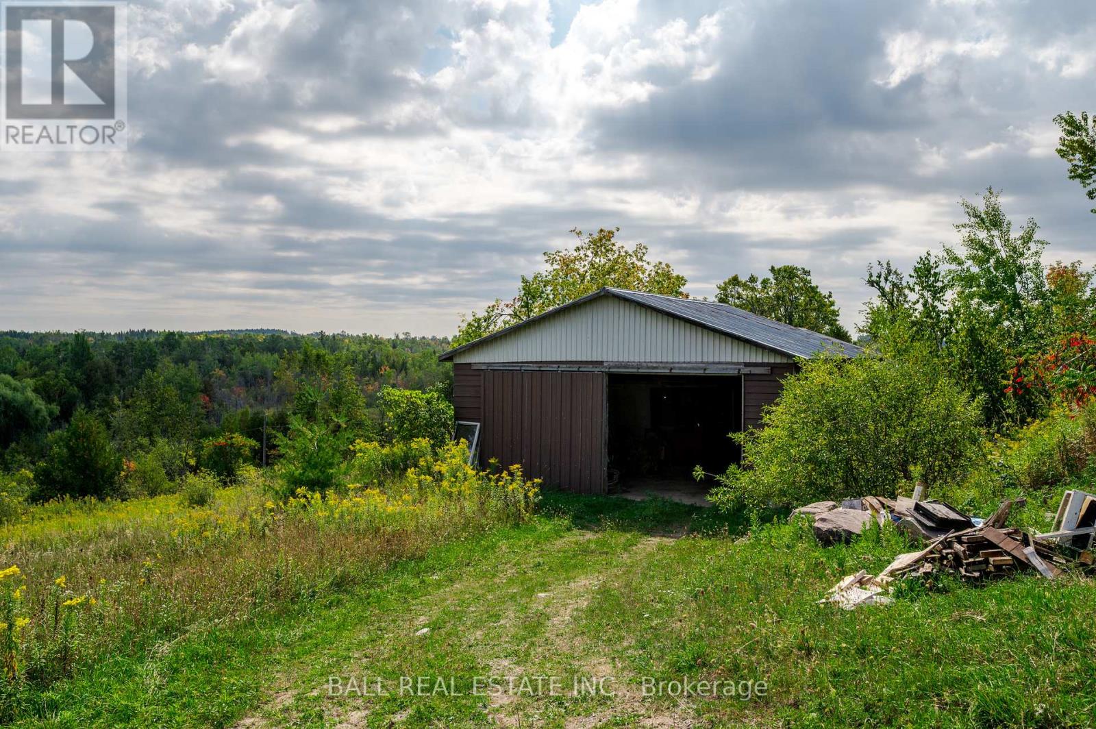 2198 Providence Line, Otonabee-South Monaghan, Ontario  K9J 6X8 - Photo 45 - X12416260