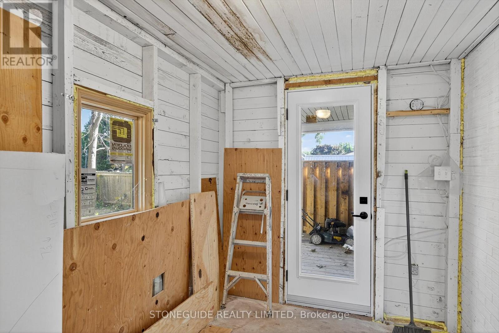 550 Bolivar Street, Peterborough (Town Ward 3), Ontario  K9J 4R8 - Photo 19 - X12417976