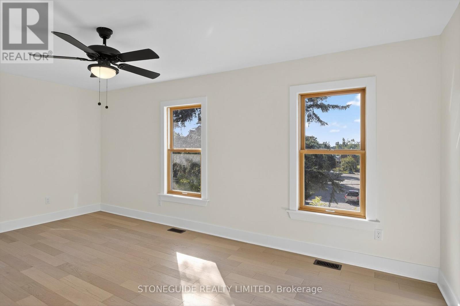 550 Bolivar Street, Peterborough (Town Ward 3), Ontario  K9J 4R8 - Photo 22 - X12417976