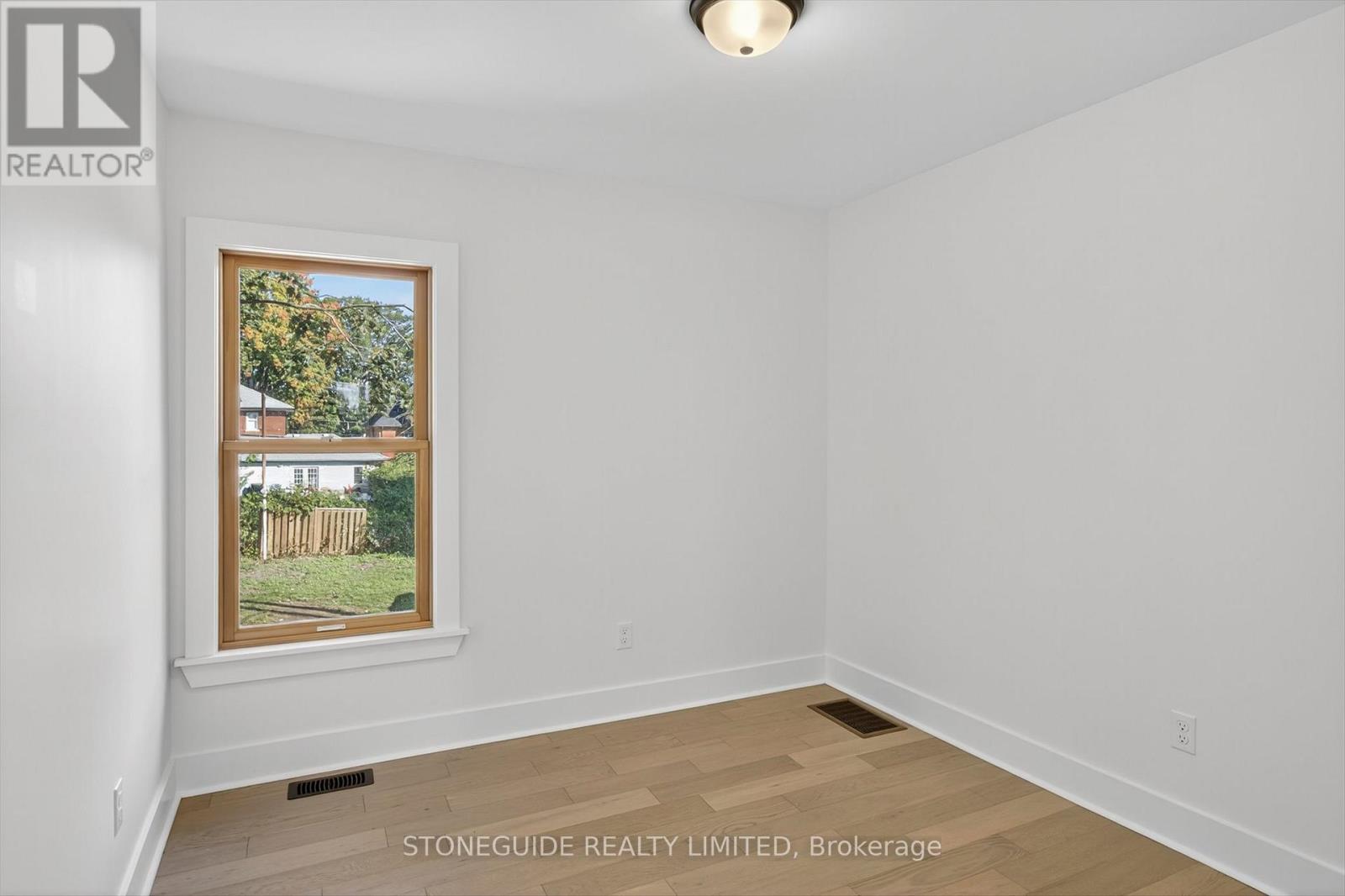 550 Bolivar Street, Peterborough (Town Ward 3), Ontario  K9J 4R8 - Photo 26 - X12417976