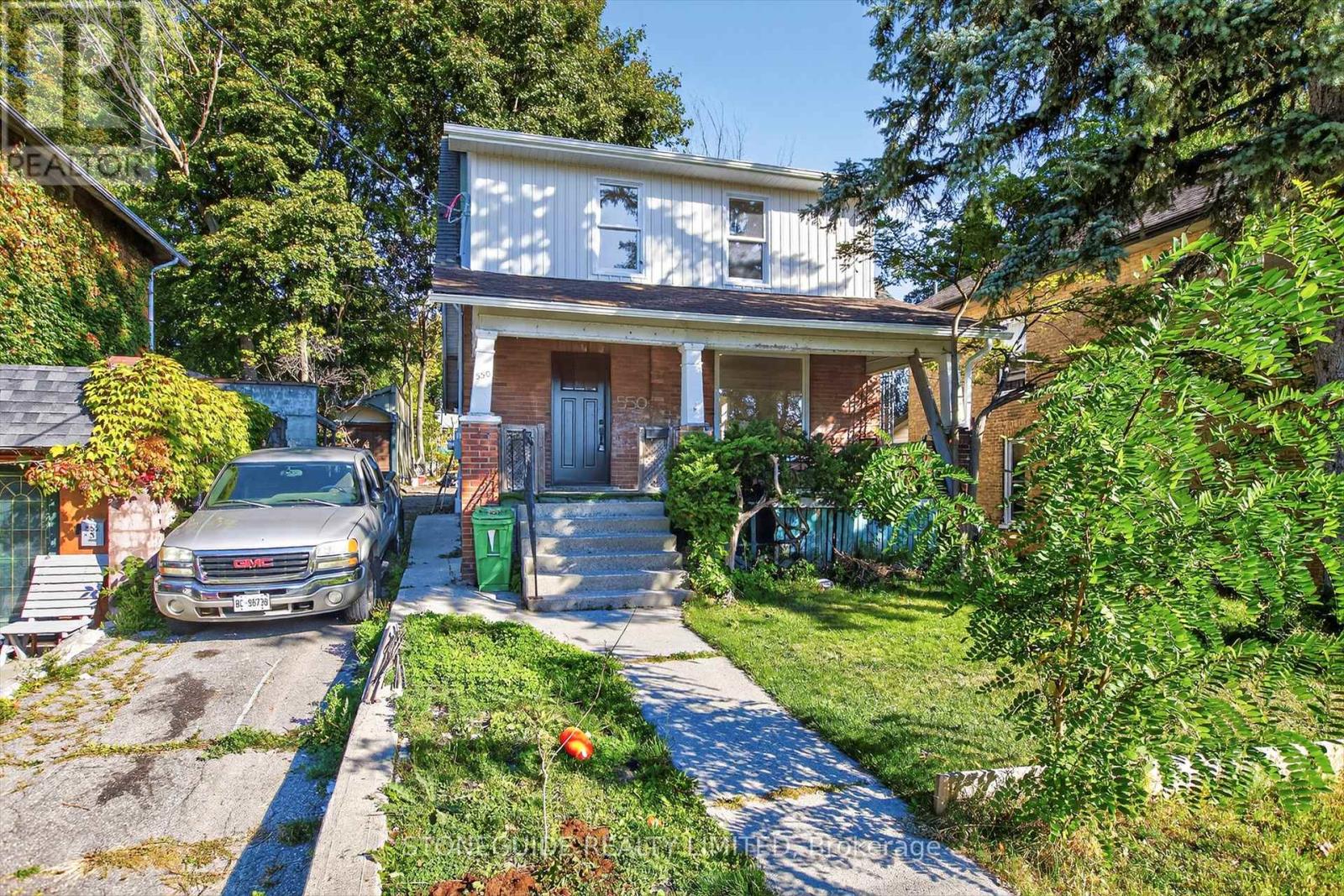 550 Bolivar Street, Peterborough (Town Ward 3), Ontario  K9J 4R8 - Photo 3 - X12417976