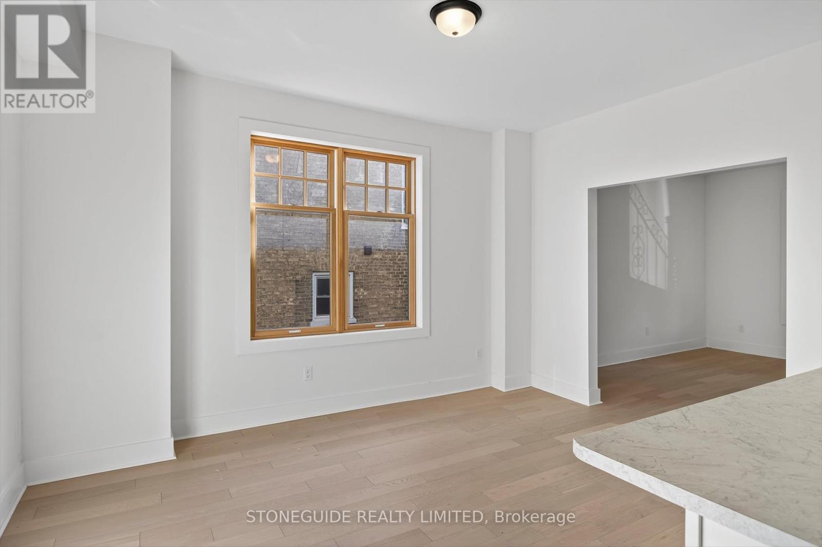 550 Bolivar Street, Peterborough (Town Ward 3), Ontario  K9J 4R8 - Photo 8 - X12417976