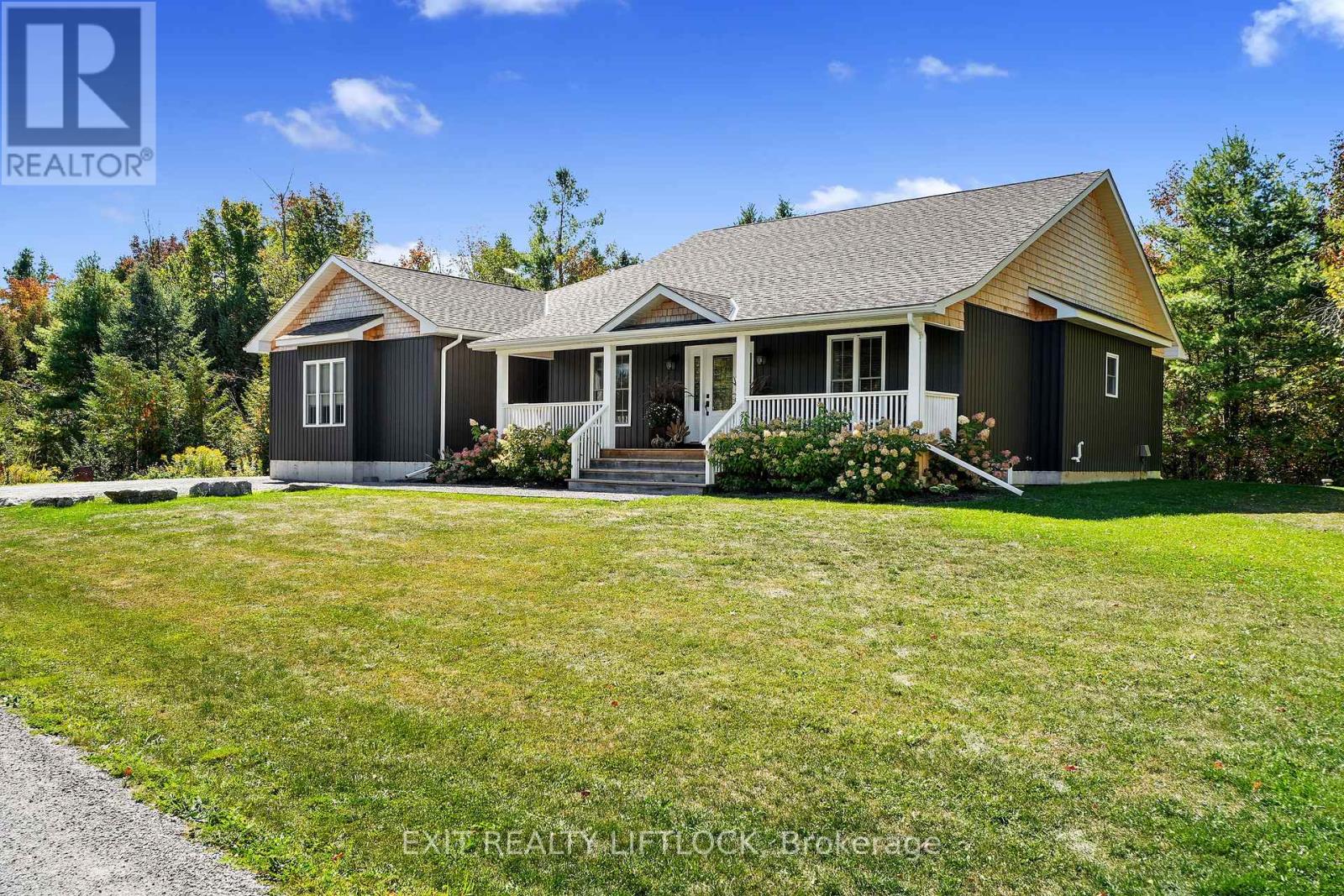 1658 County Road 40, Douro-Dummer, Ontario  K0L 2V0 - Photo 1 - X12418082