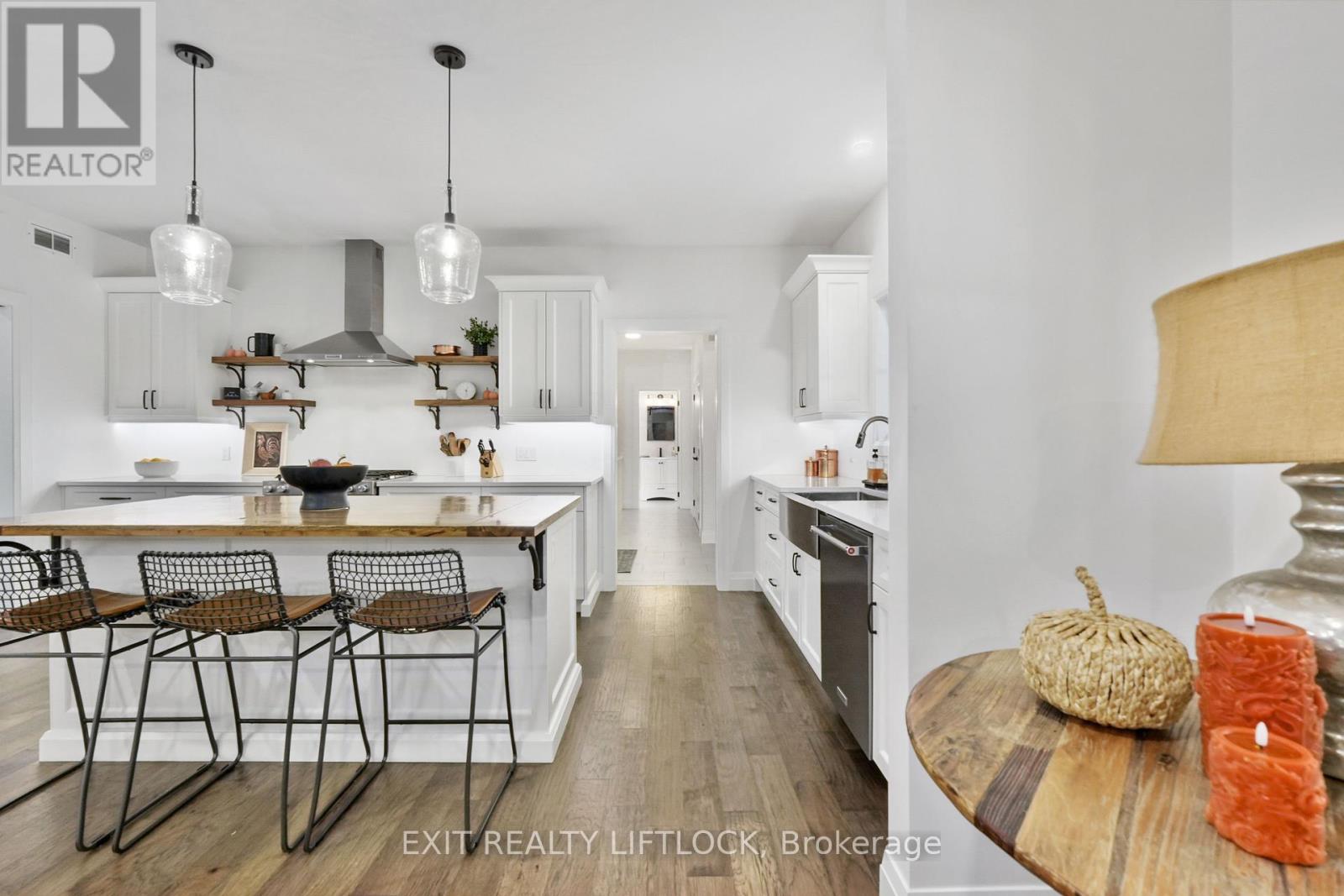 1658 County Road 40, Douro-Dummer, Ontario  K0L 2V0 - Photo 8 - X12418082