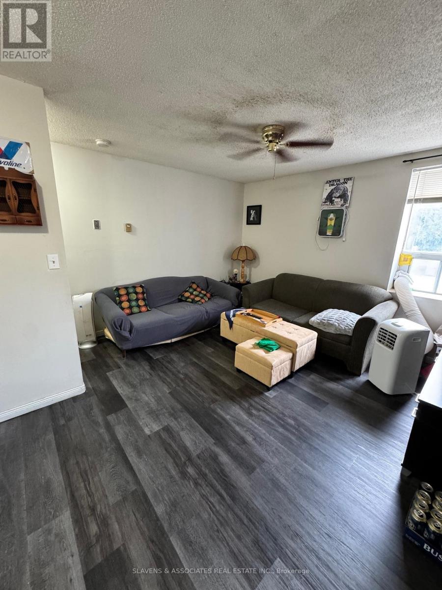 10 - 45 King Avenue W, Clarington (Newcastle), Ontario  L1B 1H2 - Photo 3 - E12418303