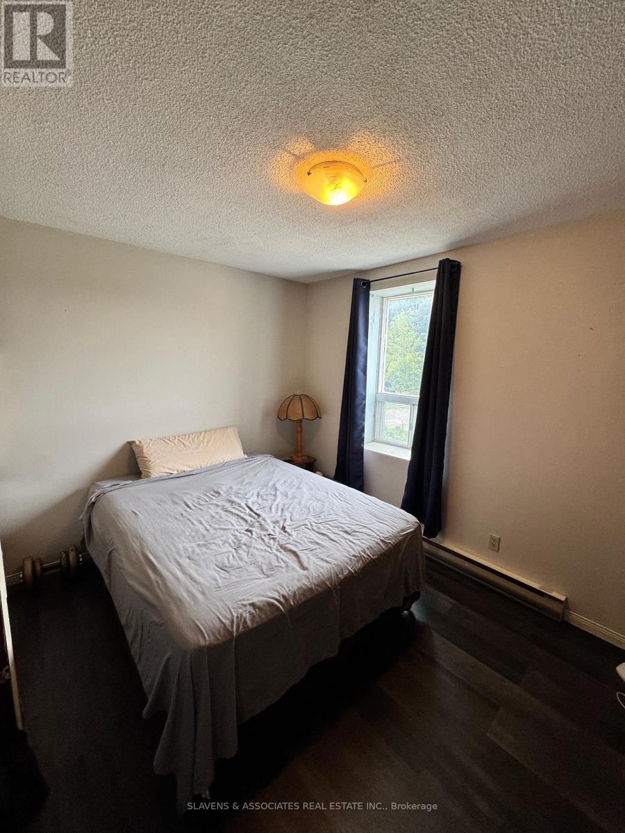10 - 45 King Avenue W, Clarington (Newcastle), Ontario  L1B 1H2 - Photo 4 - E12418303
