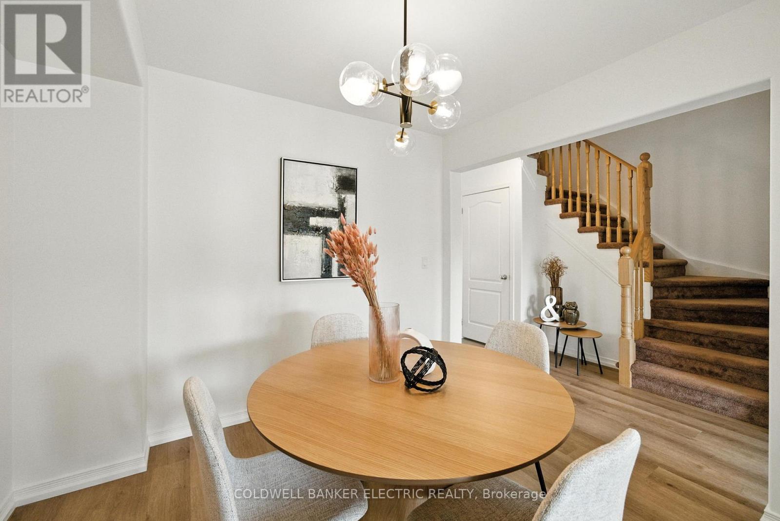 1651 Hetherington Drive, Peterborough (Northcrest Ward 5), Ontario  K9L 0G6 - Photo 7 - X12418411