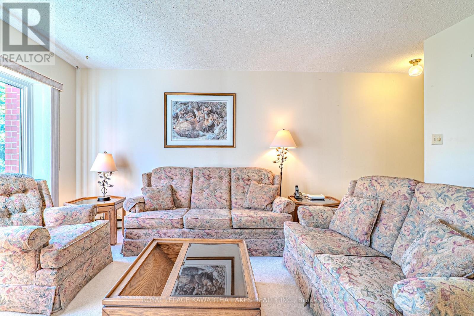 215 - 2 Heritage Way, Kawartha Lakes (Lindsay), Ontario  K9V 5P5 - Photo 12 - X12418440