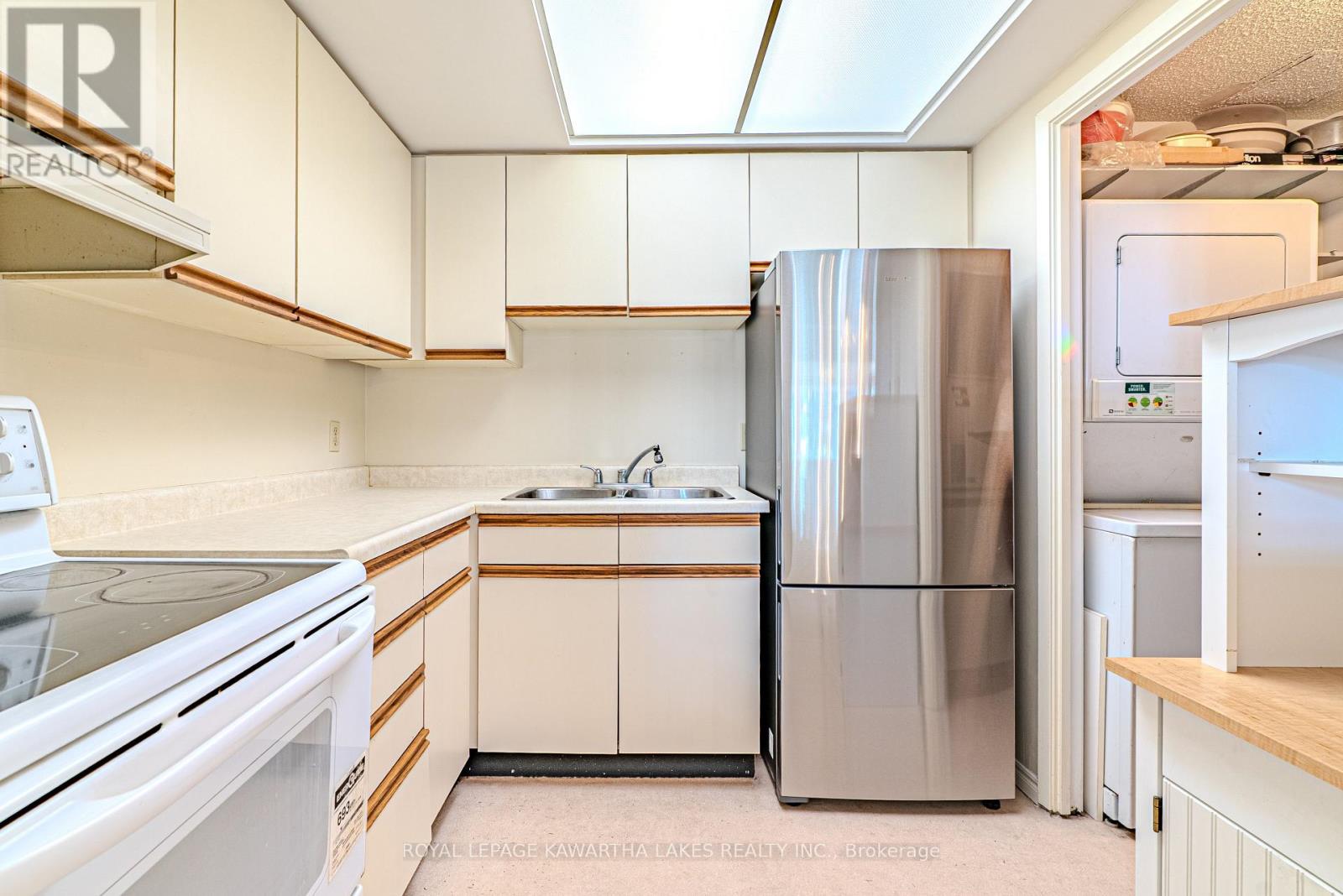 215 - 2 Heritage Way, Kawartha Lakes (Lindsay), Ontario  K9V 5P5 - Photo 15 - X12418440