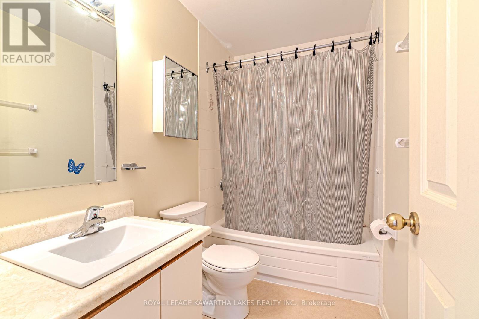 215 - 2 Heritage Way, Kawartha Lakes (Lindsay), Ontario  K9V 5P5 - Photo 24 - X12418440