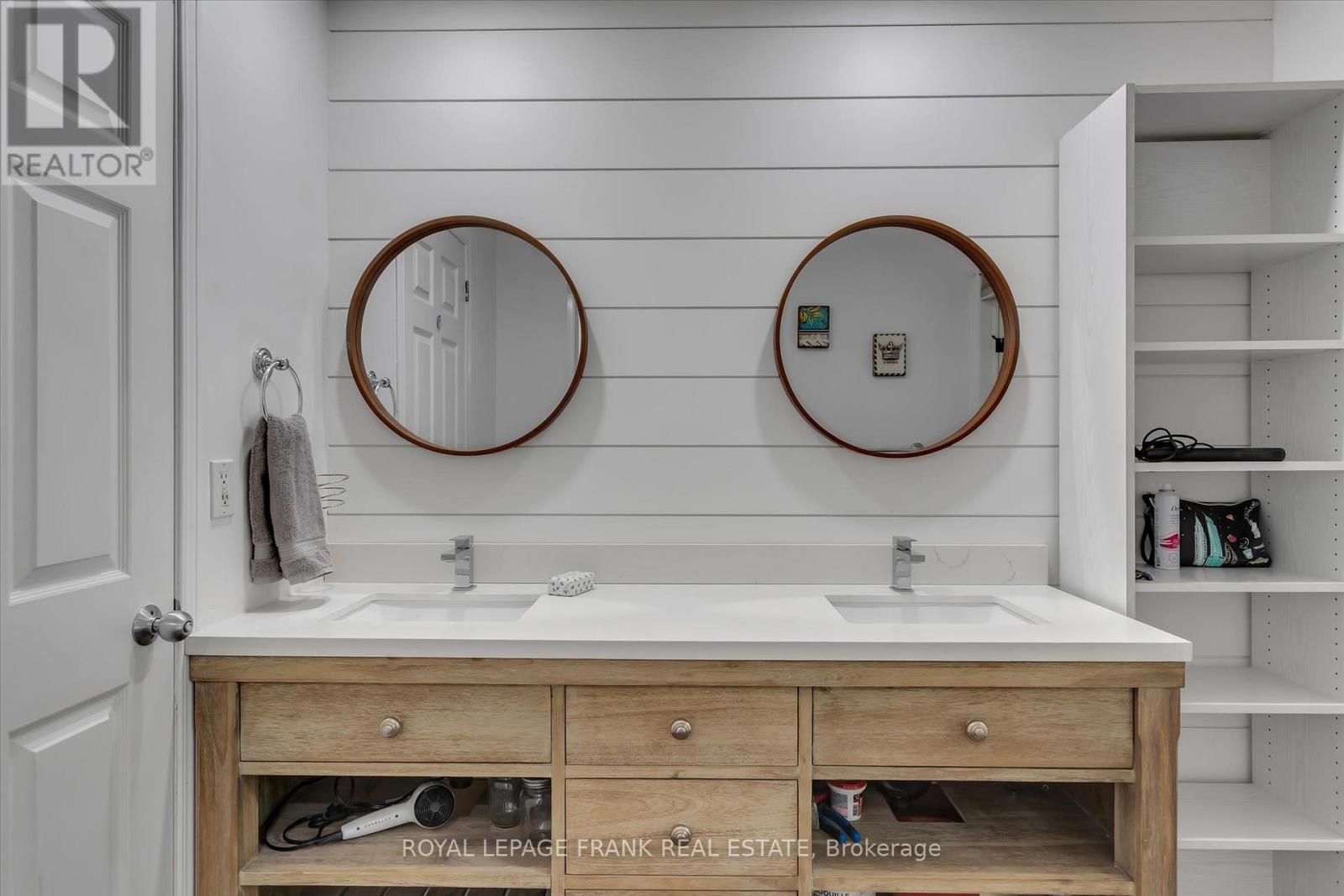 1887 Campbell Avenue, Cavan Monaghan (Cavan-Monaghan), Ontario  K9J 0E5 - Photo 24 - X12418636