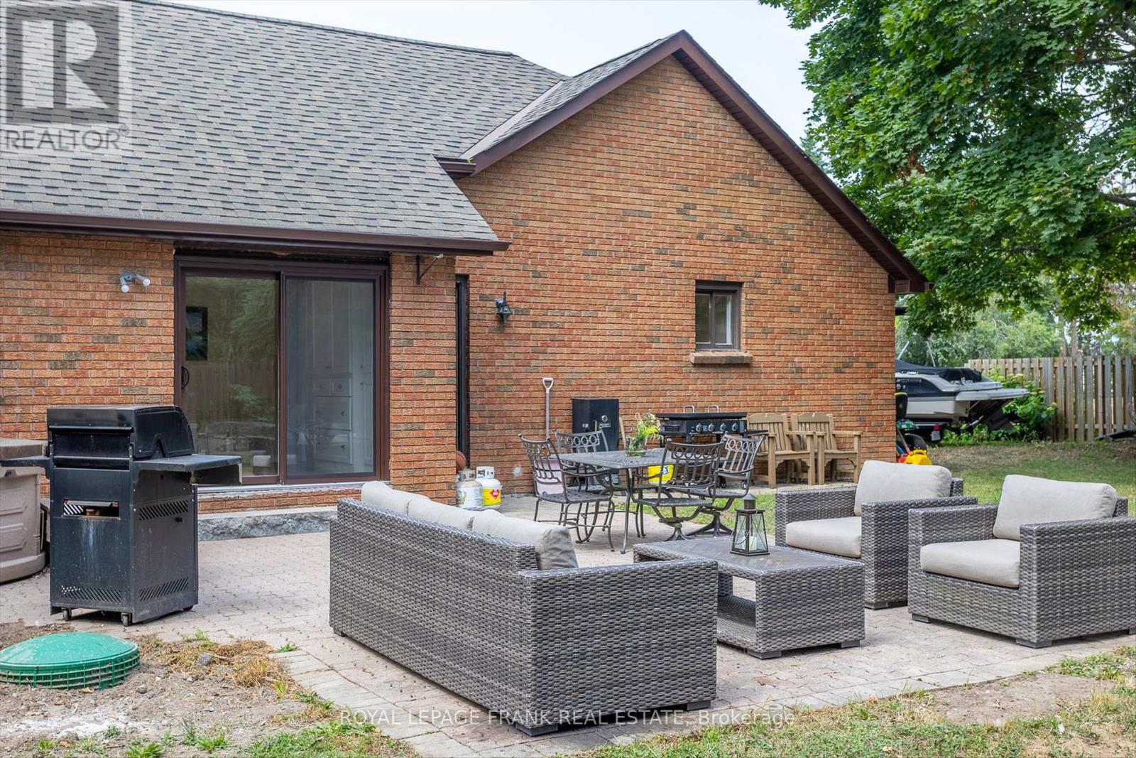 1887 Campbell Avenue, Cavan Monaghan (Cavan-Monaghan), Ontario  K9J 0E5 - Photo 38 - X12418636