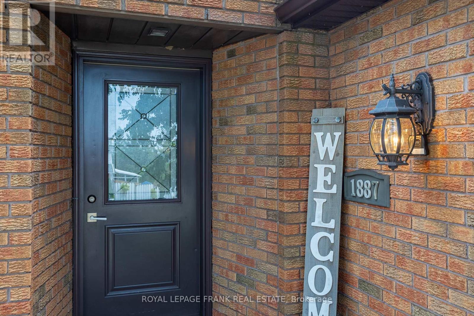 1887 Campbell Avenue, Cavan Monaghan (Cavan-Monaghan), Ontario  K9J 0E5 - Photo 6 - X12418636