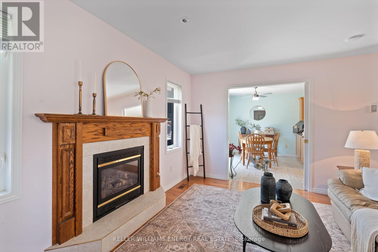 5 Fortye Gate, Peterborough (Otonabee Ward 1), Ontario  K9K 2E7 - Photo 11 - X12418660