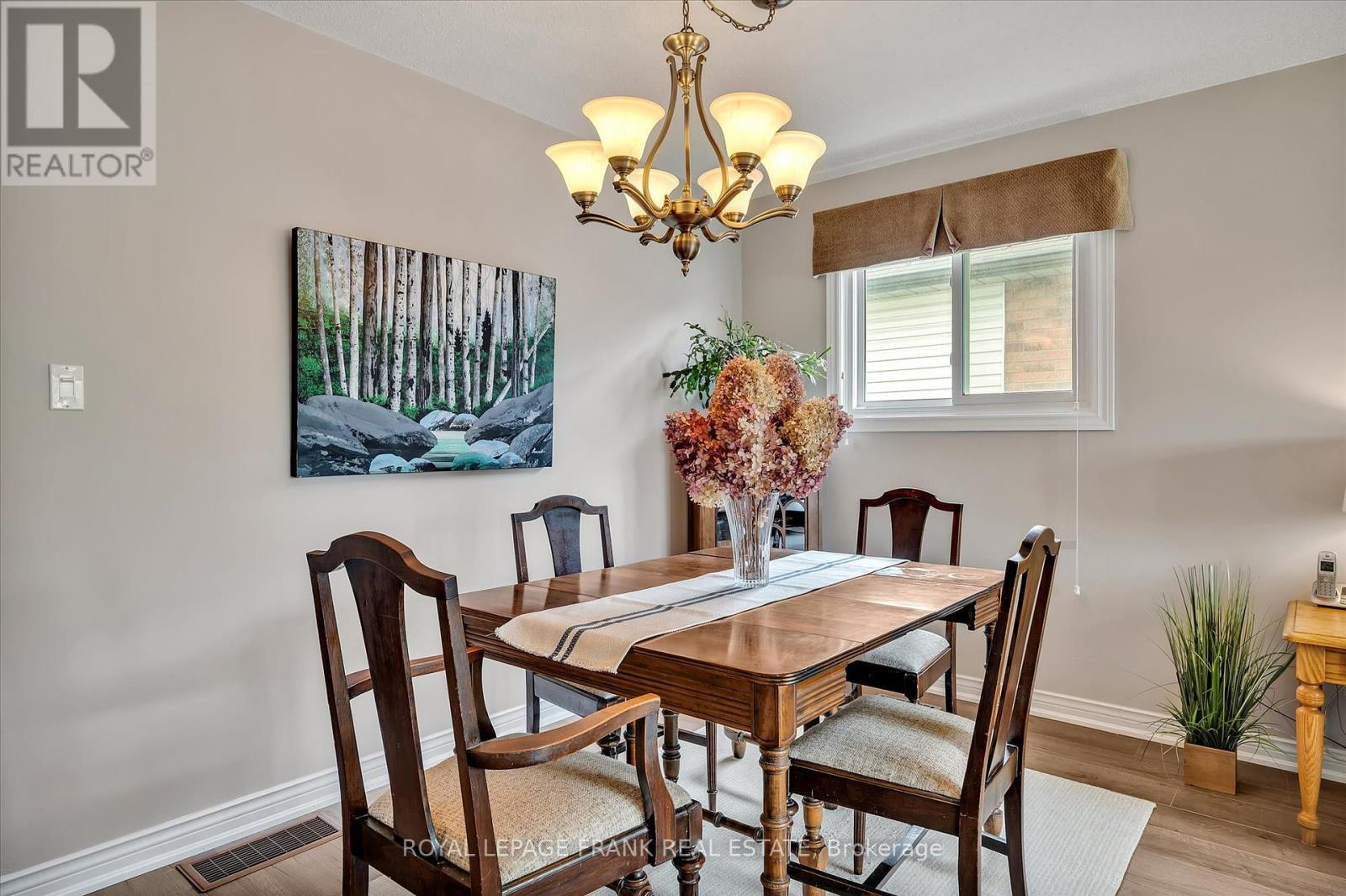 2114 Easthill Drive, Peterborough (Ashburnham Ward 4), Ontario  K9L 1Y8 - Photo 10 - X12418768