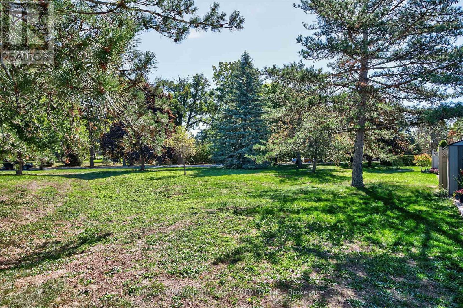6 - 11 Paddock Wood, Peterborough (Ashburnham Ward 4), Ontario  K9H 7H2 - Photo 36 - X12418773