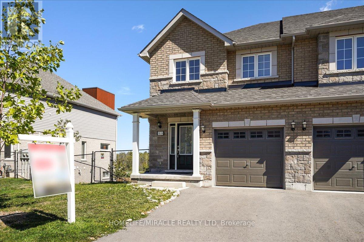 1614 Hetherington Drive, Peterborough (Northcrest Ward 5), Ontario  K9L 1Y7 - Photo 2 - X12418730
