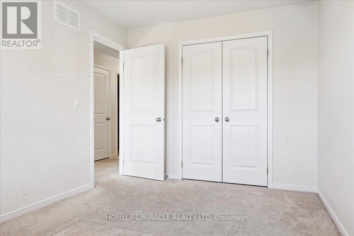 1614 Hetherington Drive, Peterborough (Northcrest Ward 5), Ontario  K9L 1Y7 - Photo 32 - X12418730