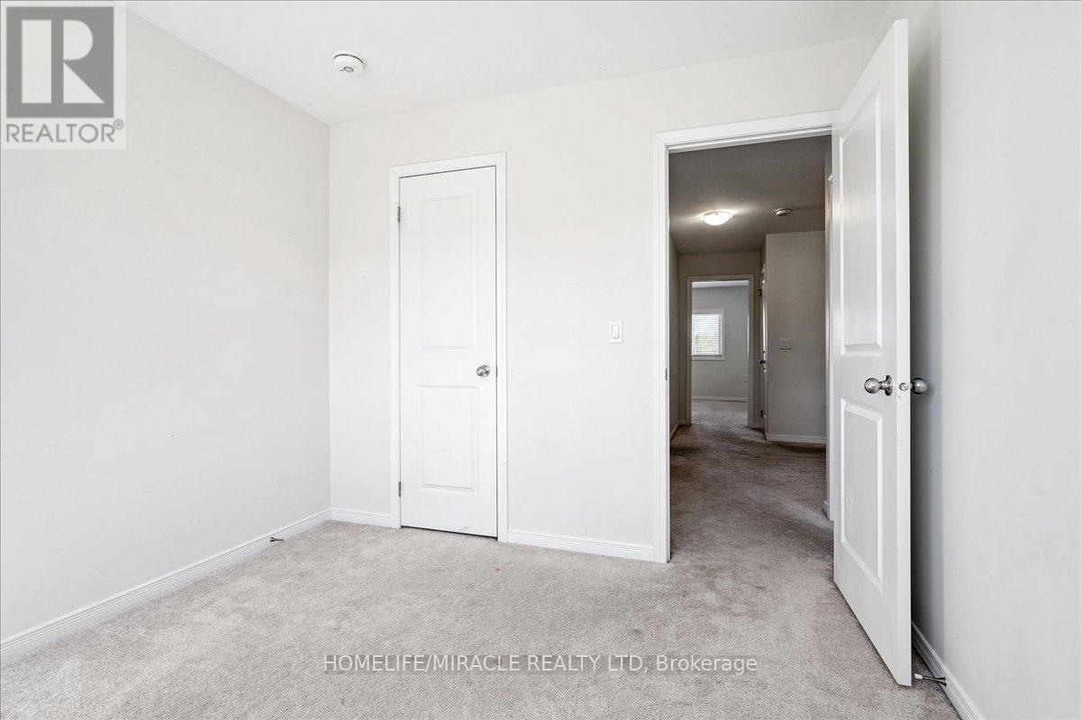 1614 Hetherington Drive, Peterborough (Northcrest Ward 5), Ontario  K9L 1Y7 - Photo 35 - X12418730