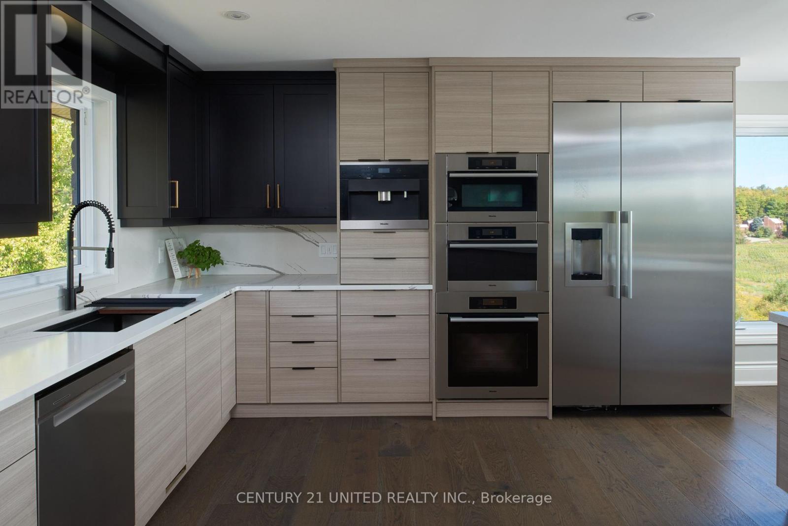 7 Maplehill Drive, Cavan Monaghan (Cavan-Monaghan), Ontario  K9J 0E5 - Photo 11 - X12419339