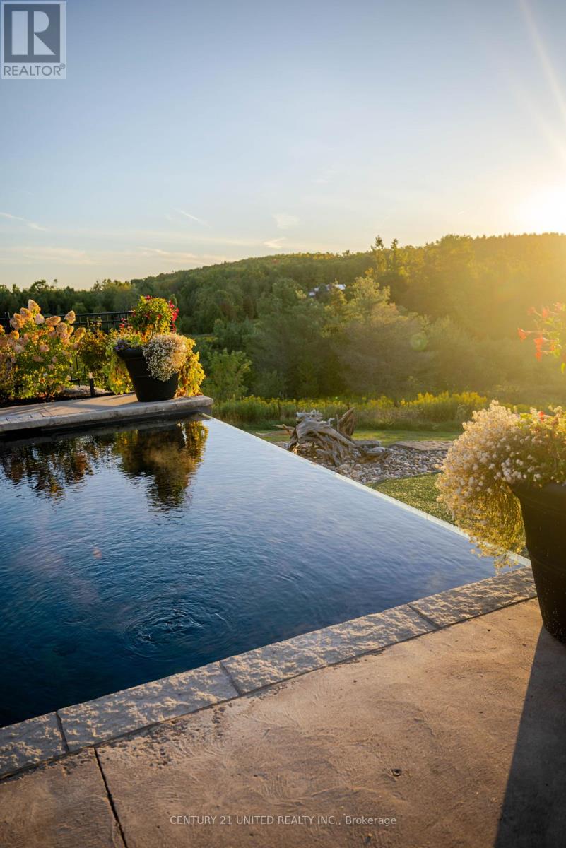 7 Maplehill Drive, Cavan Monaghan (Cavan-Monaghan), Ontario  K9J 0E5 - Photo 36 - X12419339