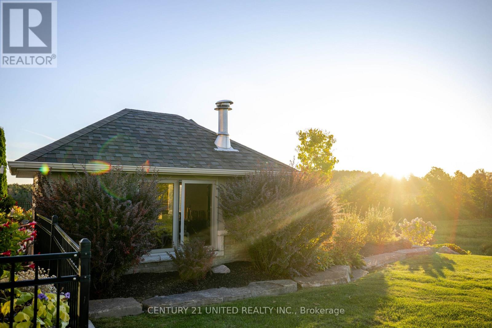 7 Maplehill Drive, Cavan Monaghan (Cavan-Monaghan), Ontario  K9J 0E5 - Photo 40 - X12419339