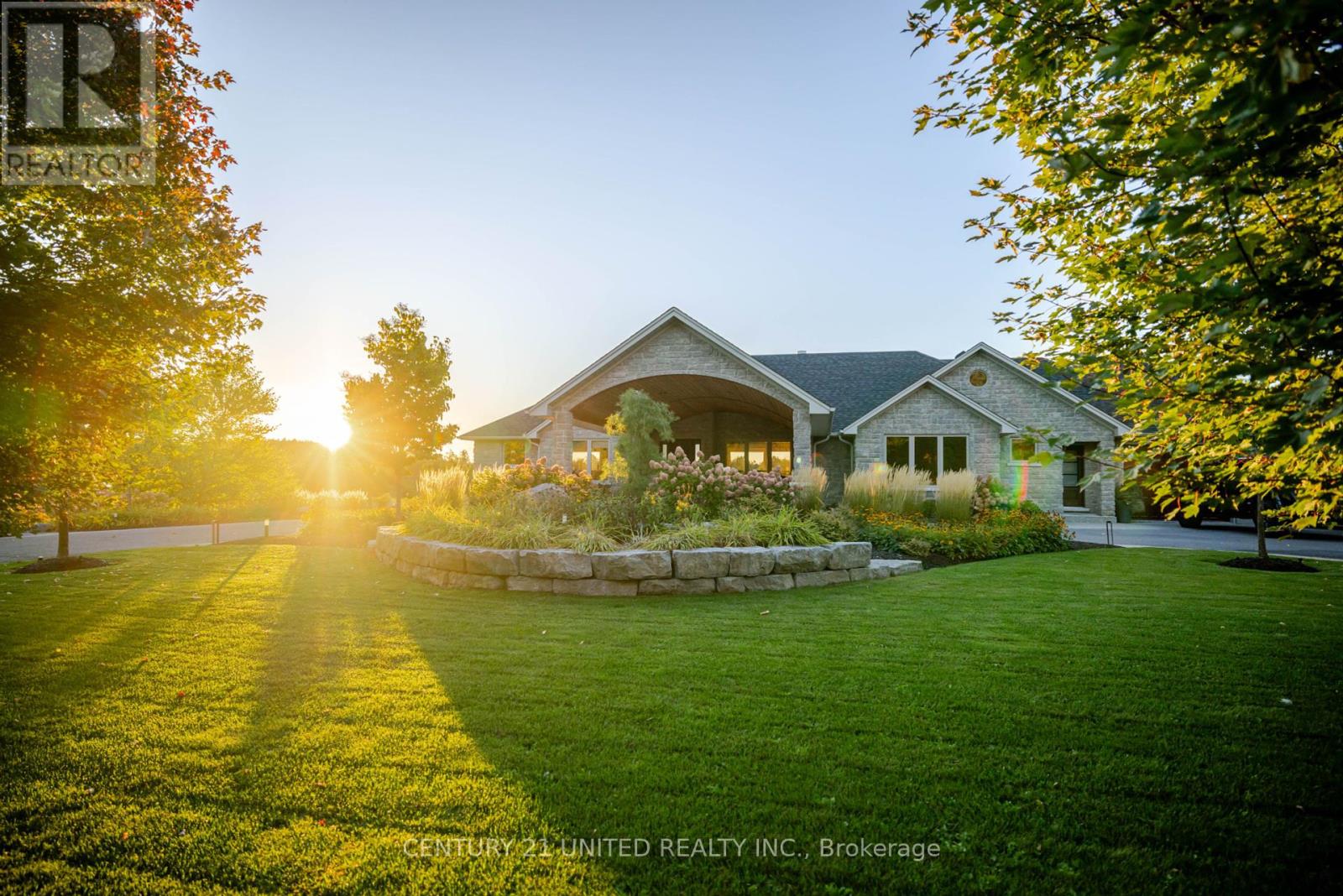 7 Maplehill Drive, Cavan Monaghan (Cavan-Monaghan), Ontario  K9J 0E5 - Photo 48 - X12419339