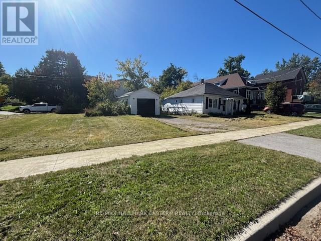 71 Glenelg Street E, Kawartha Lakes (Lindsay), Ontario  K9V 1Z4 - Photo 2 - X12419464