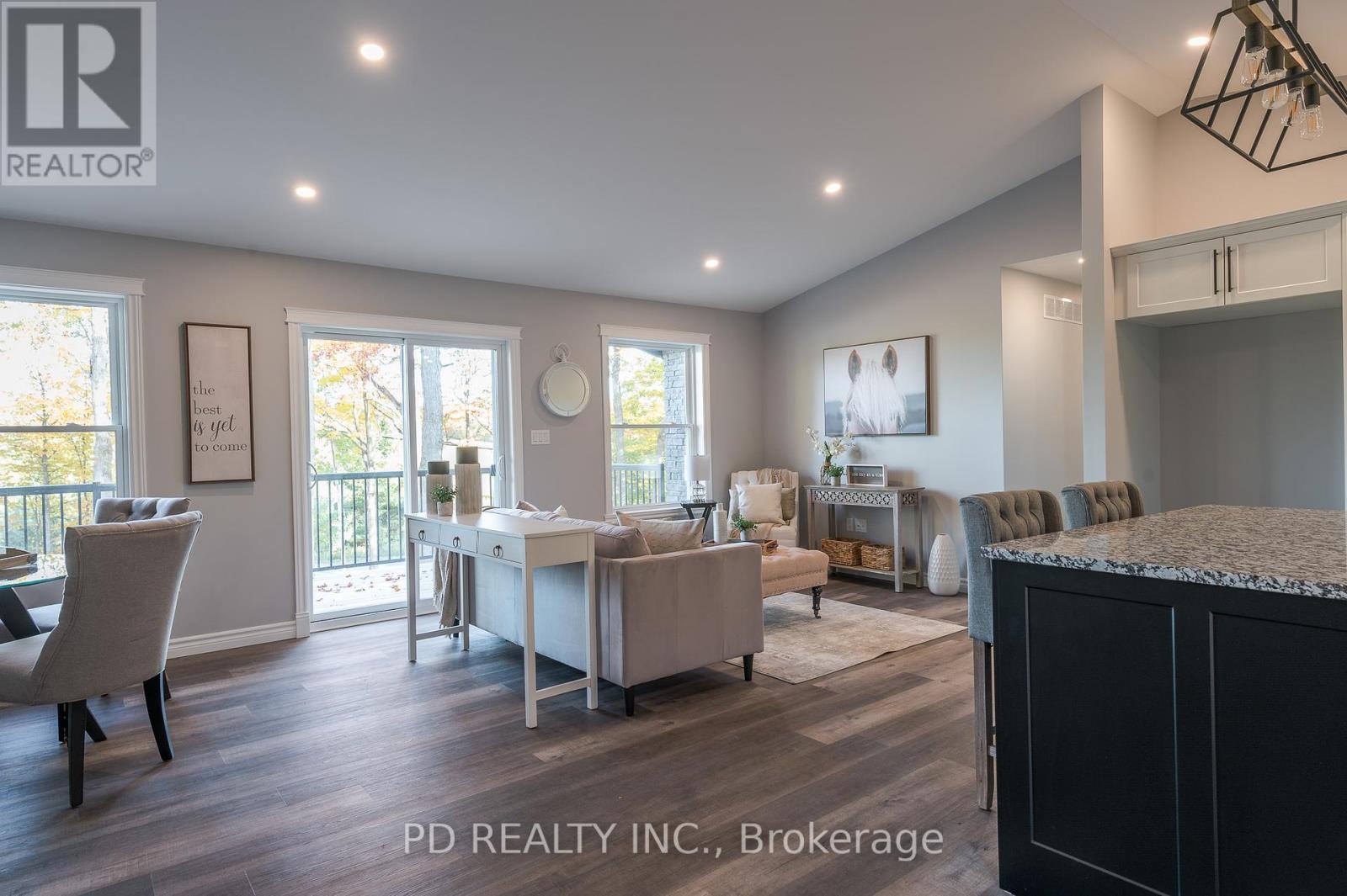 2 East Street, Kawartha Lakes (Manvers), Ontario  L0A 1A0 - Photo 10 - X12419519