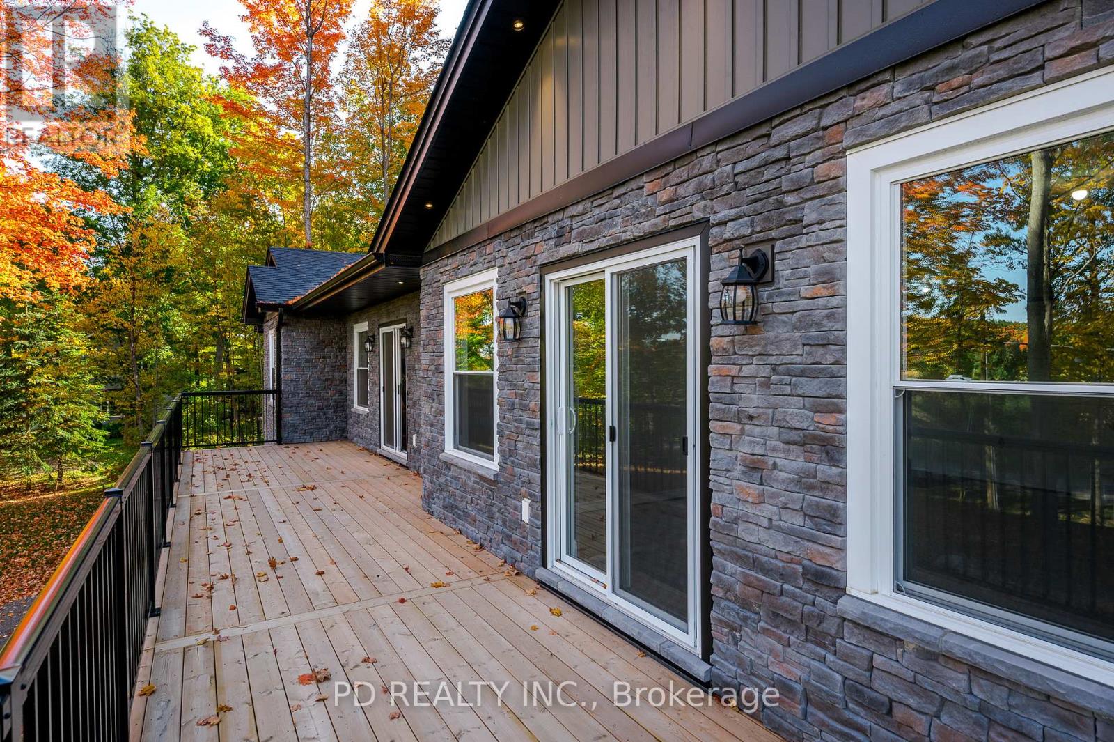 2 East Street, Kawartha Lakes (Manvers), Ontario  L0A 1A0 - Photo 27 - X12419519