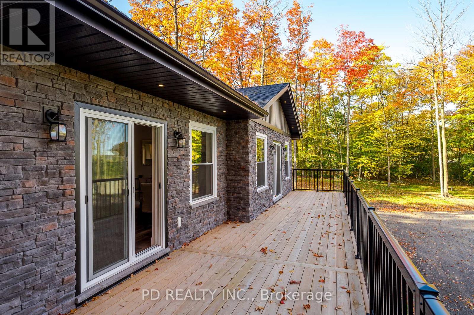 2 East Street, Kawartha Lakes (Manvers), Ontario  L0A 1A0 - Photo 29 - X12419519