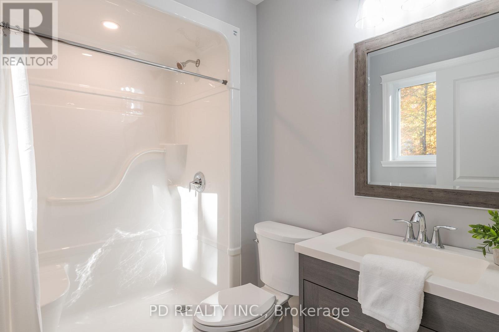 2 East Street, Kawartha Lakes (Manvers), Ontario  L0A 1A0 - Photo 33 - X12419519