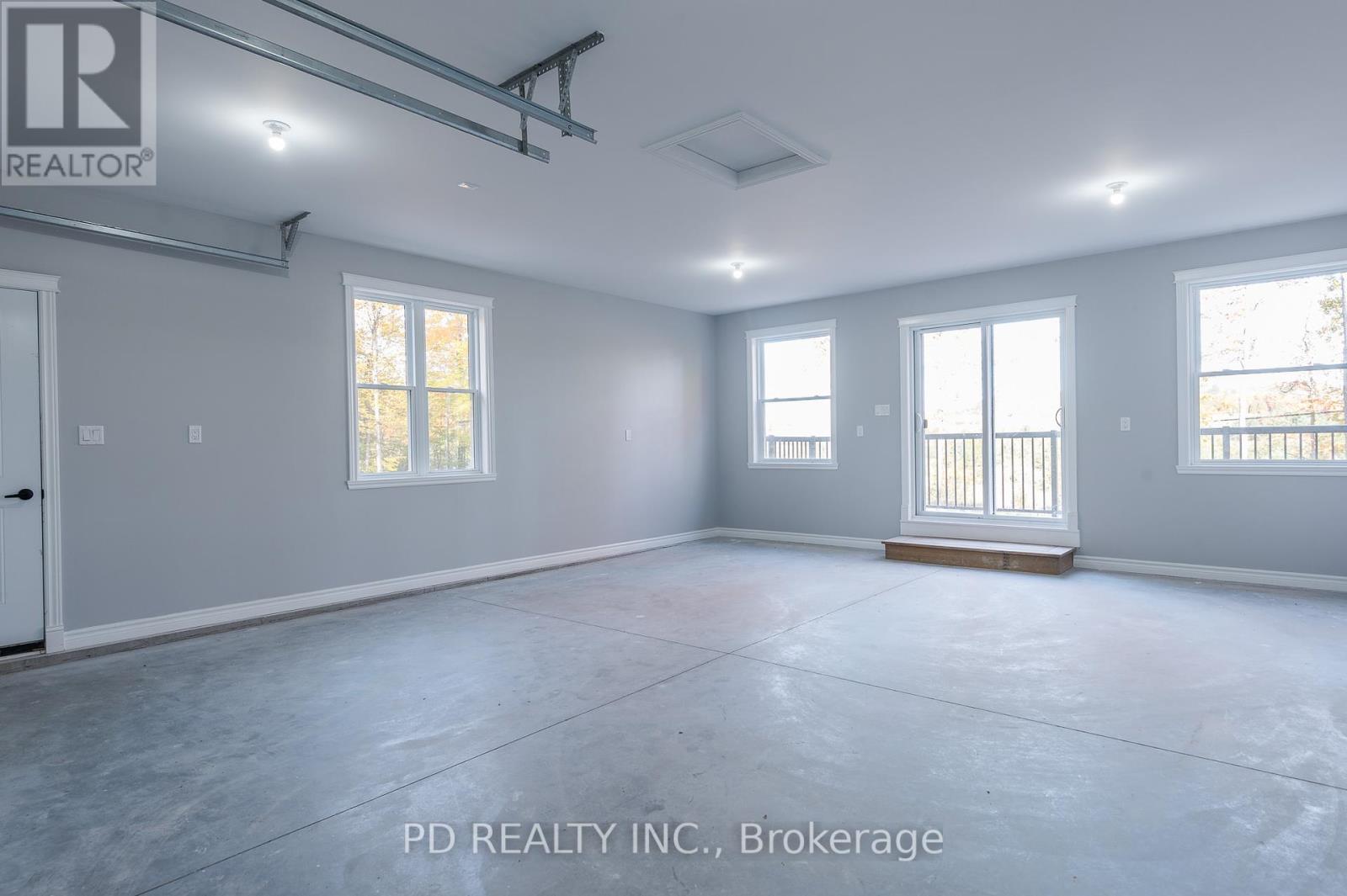 2 East Street, Kawartha Lakes (Manvers), Ontario  L0A 1A0 - Photo 39 - X12419519