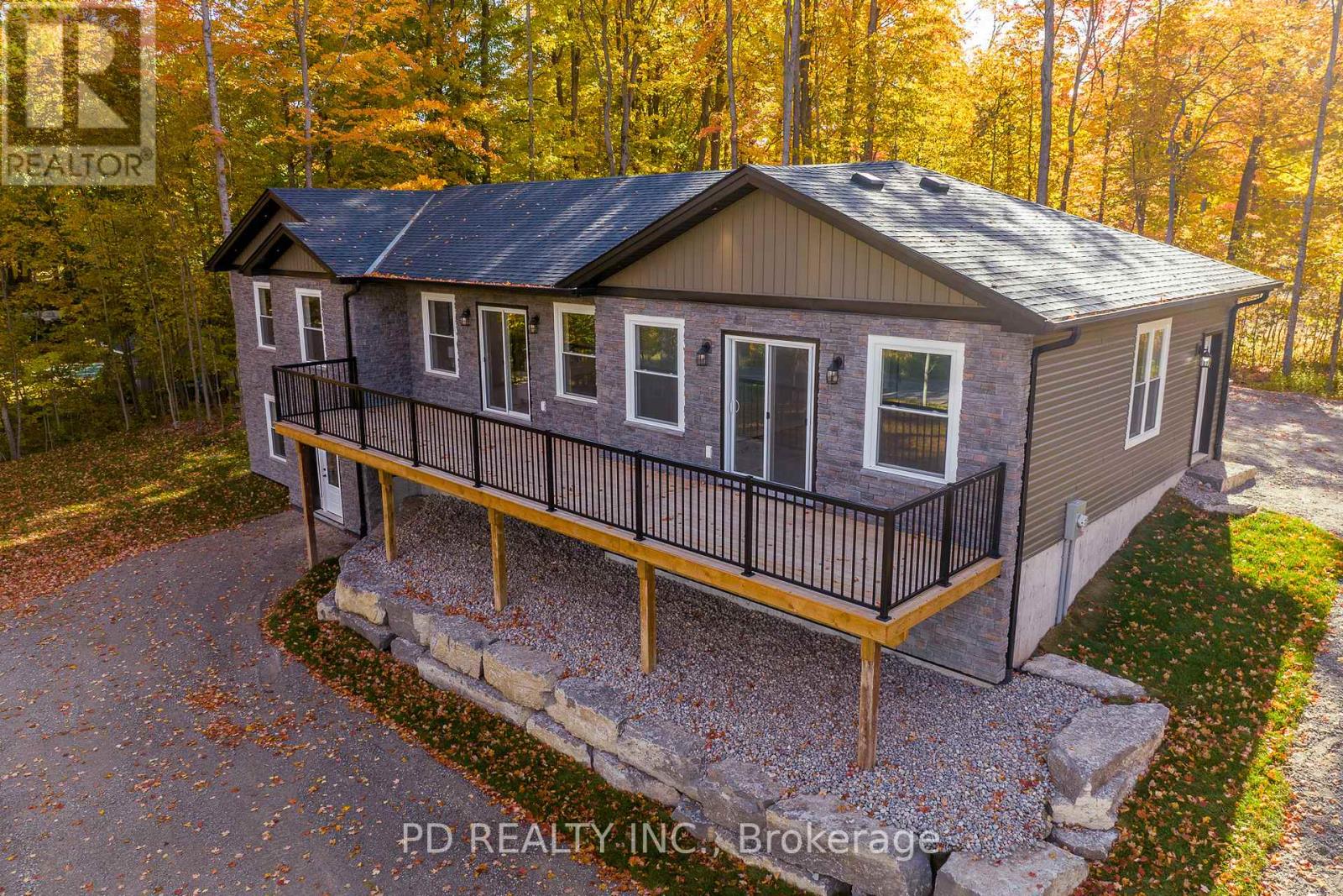 2 East Street, Kawartha Lakes (Manvers), Ontario  L0A 1A0 - Photo 4 - X12419519