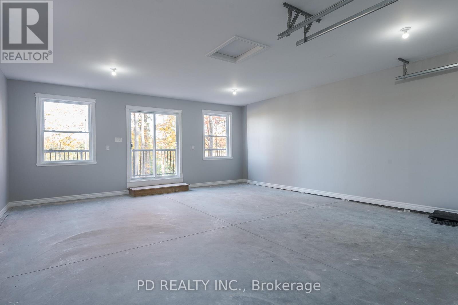 2 East Street, Kawartha Lakes (Manvers), Ontario  L0A 1A0 - Photo 41 - X12419519