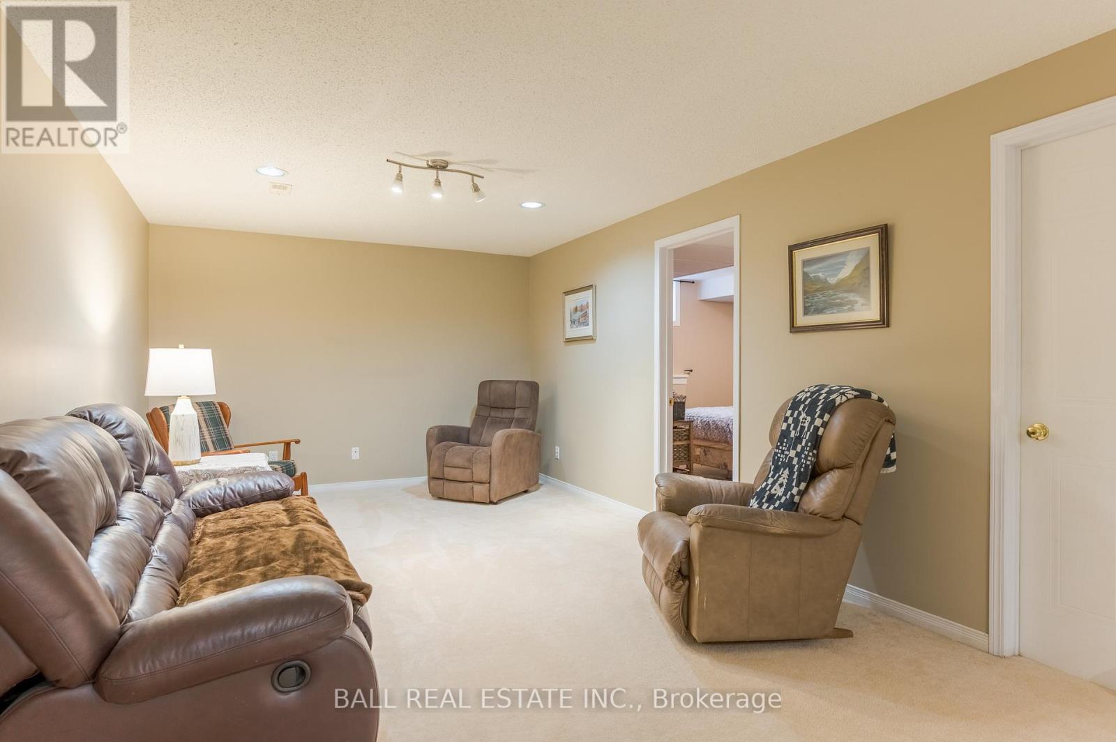 3014 Westridge Boulevard, Peterborough (Monaghan Ward 2), Ontario  K9K 2L2 - Photo 31 - X12419559