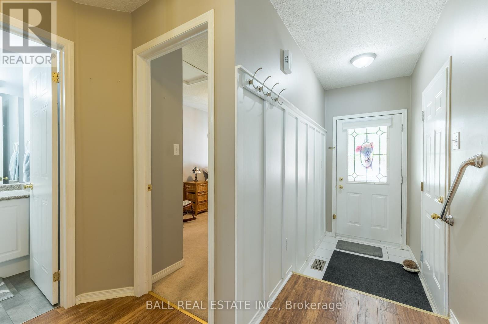 3014 Westridge Boulevard, Peterborough (Monaghan Ward 2), Ontario  K9K 2L2 - Photo 4 - X12419559