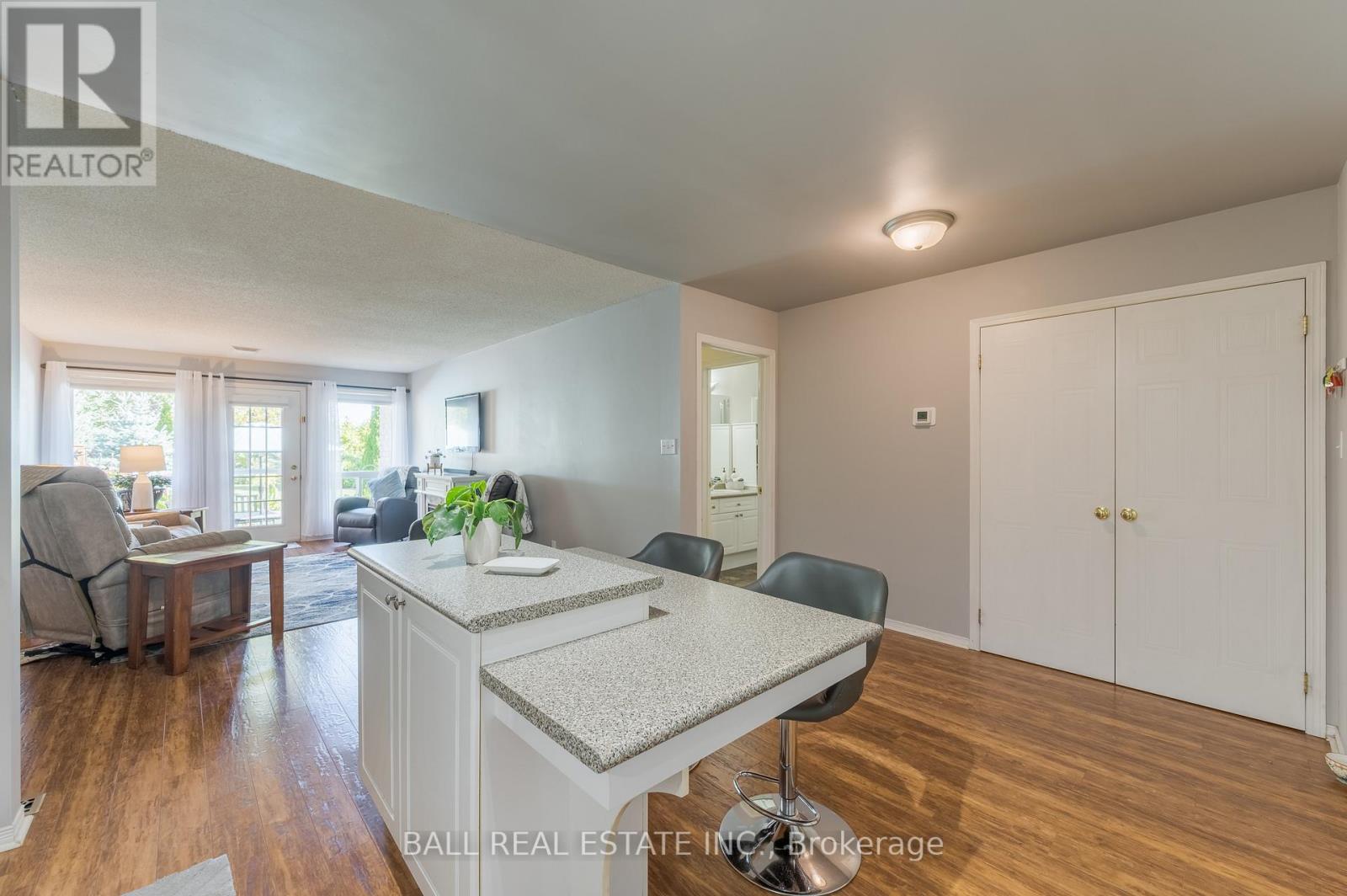 3014 Westridge Boulevard, Peterborough (Monaghan Ward 2), Ontario  K9K 2L2 - Photo 9 - X12419559