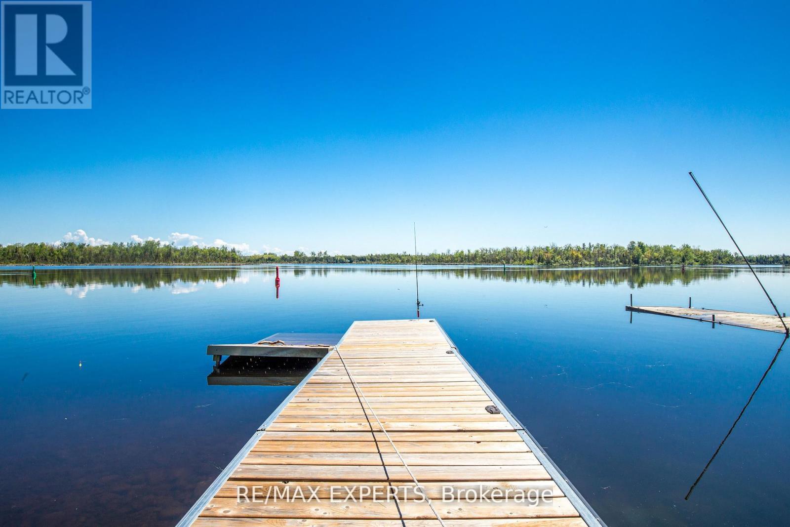 24 Riverside Drive, Kawartha Lakes (Ops), Ontario  K9V 0H6 - Photo 10 - X12419414