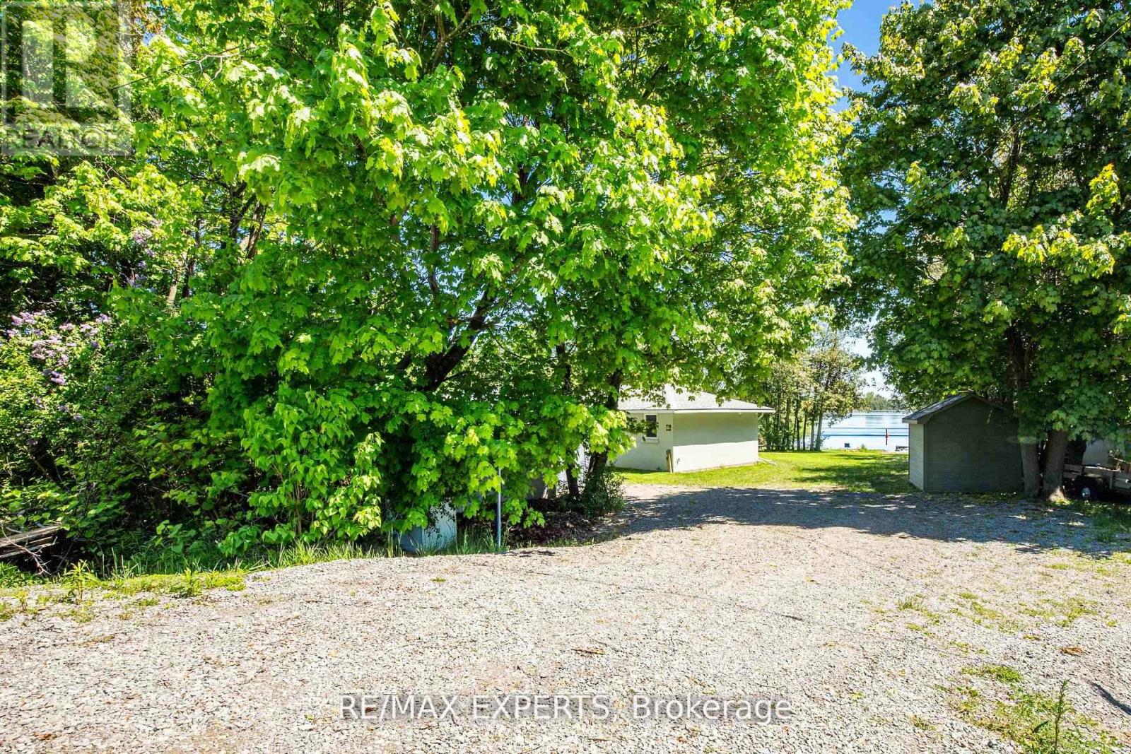 24 Riverside Drive, Kawartha Lakes (Ops), Ontario  K9V 0H6 - Photo 5 - X12419414