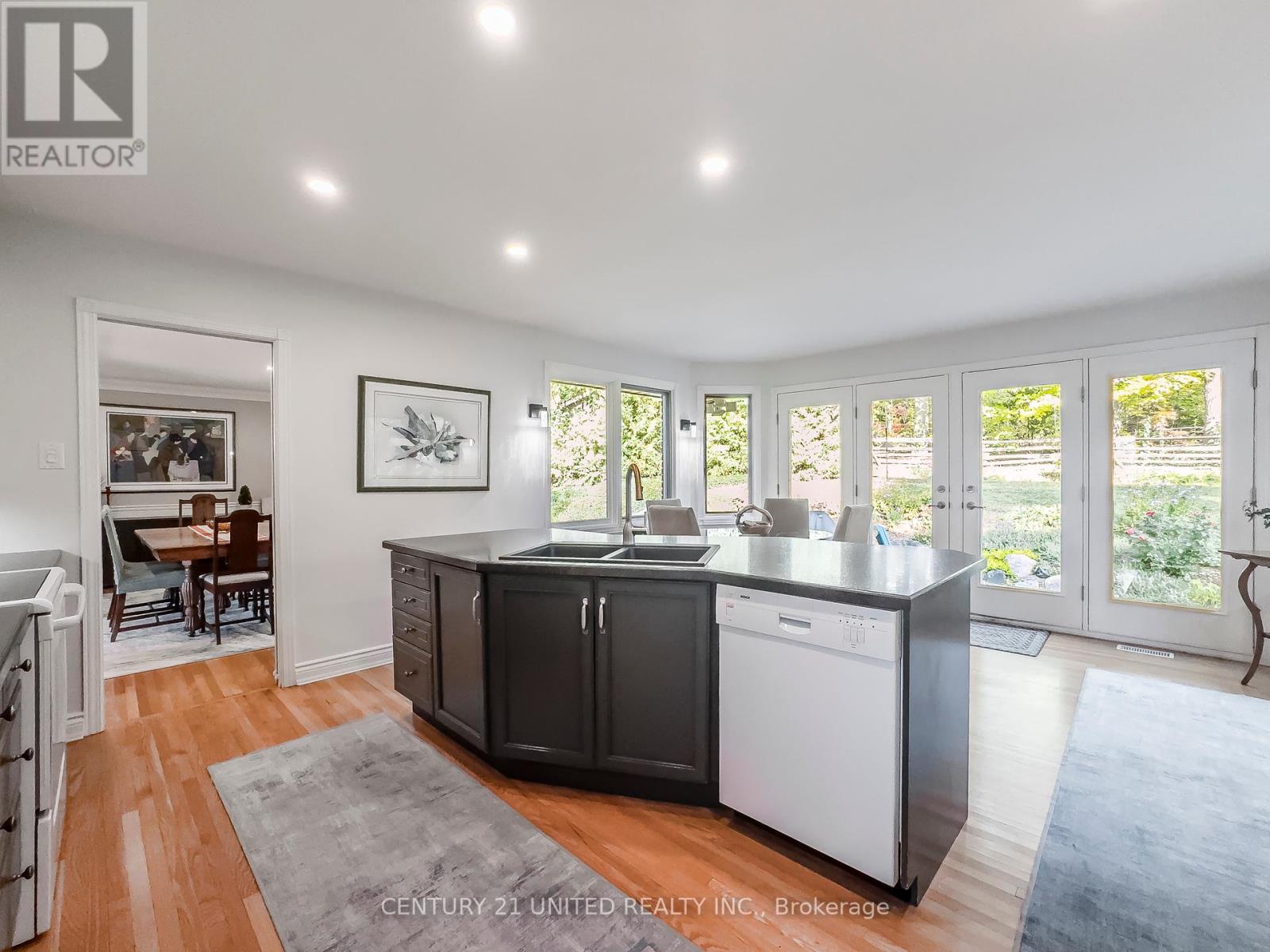 45 Crestwood Avenue, Peterborough (Monaghan Ward 2), Ontario  K9J 1N1 - Photo 19 - X12419689