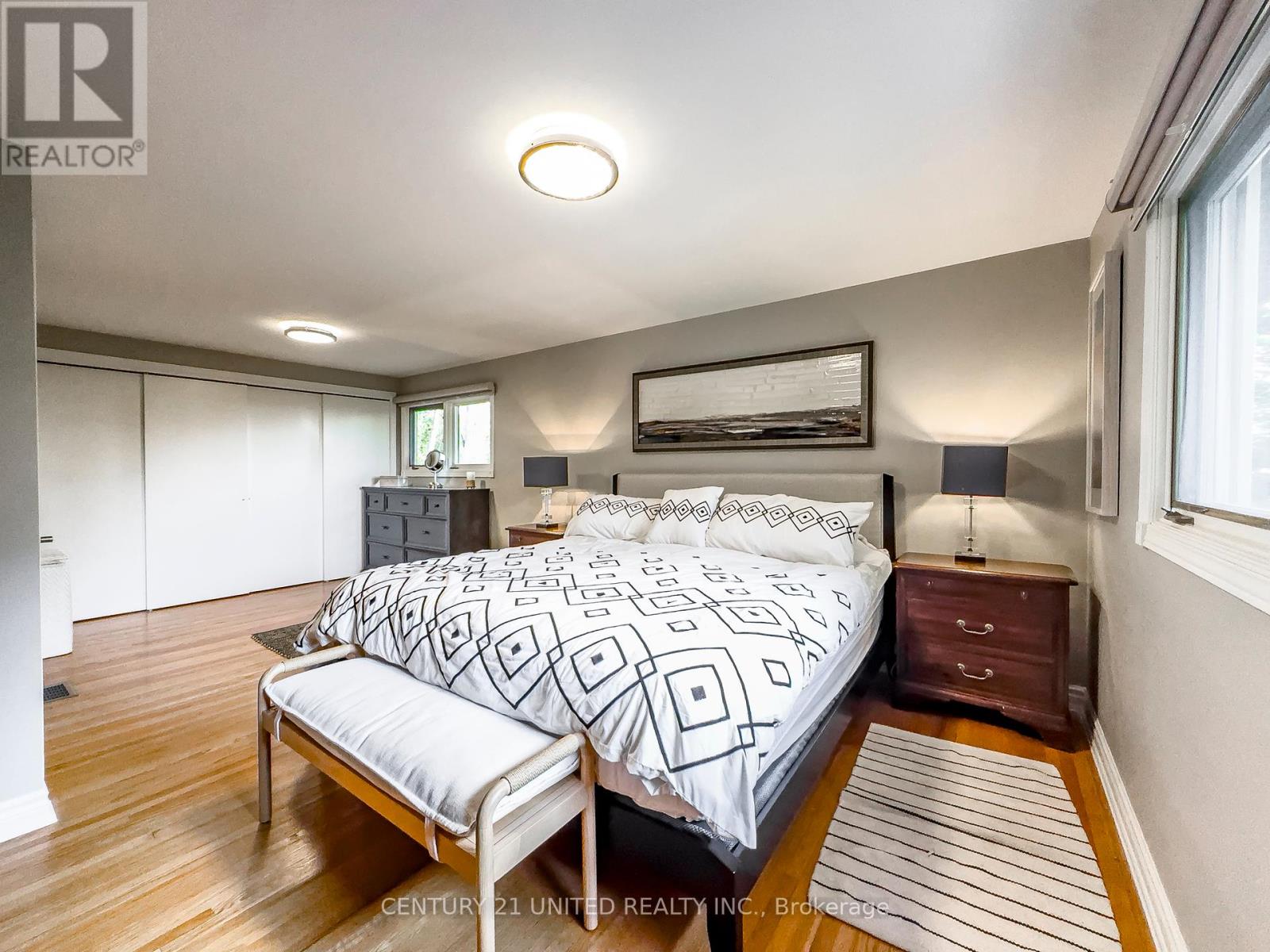 45 Crestwood Avenue, Peterborough (Monaghan Ward 2), Ontario  K9J 1N1 - Photo 26 - X12419689