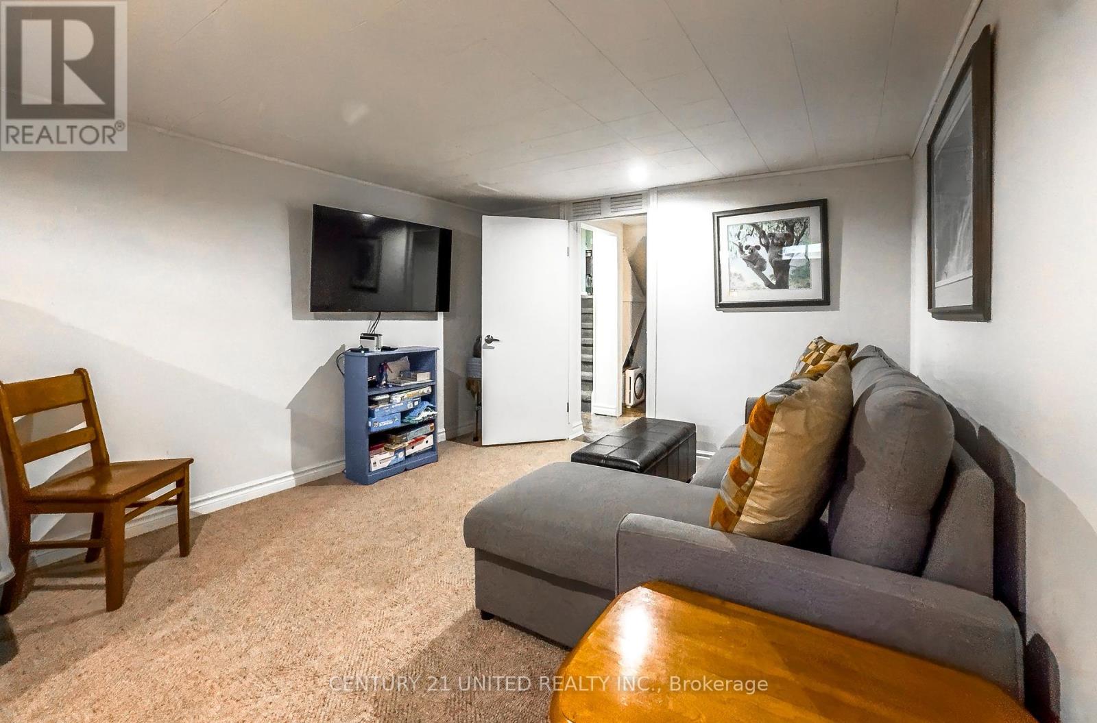 45 Crestwood Avenue, Peterborough (Monaghan Ward 2), Ontario  K9J 1N1 - Photo 34 - X12419689