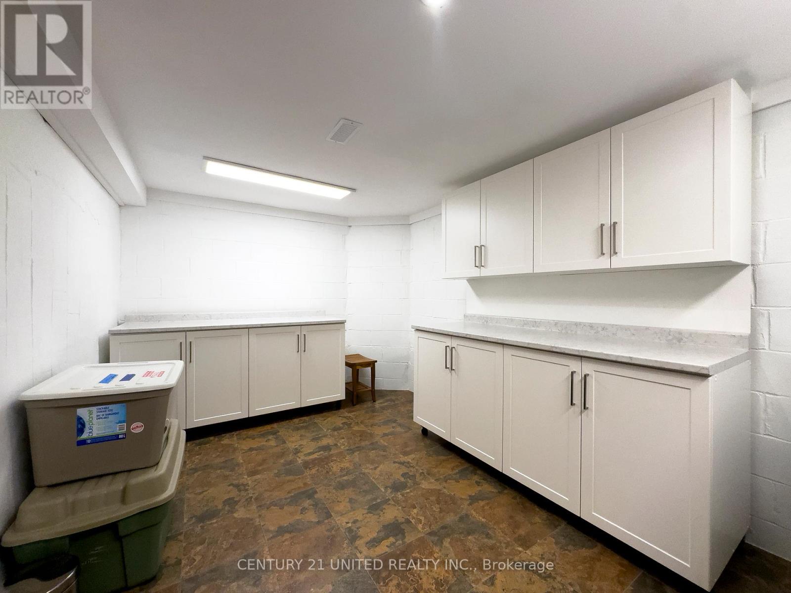 45 Crestwood Avenue, Peterborough (Monaghan Ward 2), Ontario  K9J 1N1 - Photo 37 - X12419689