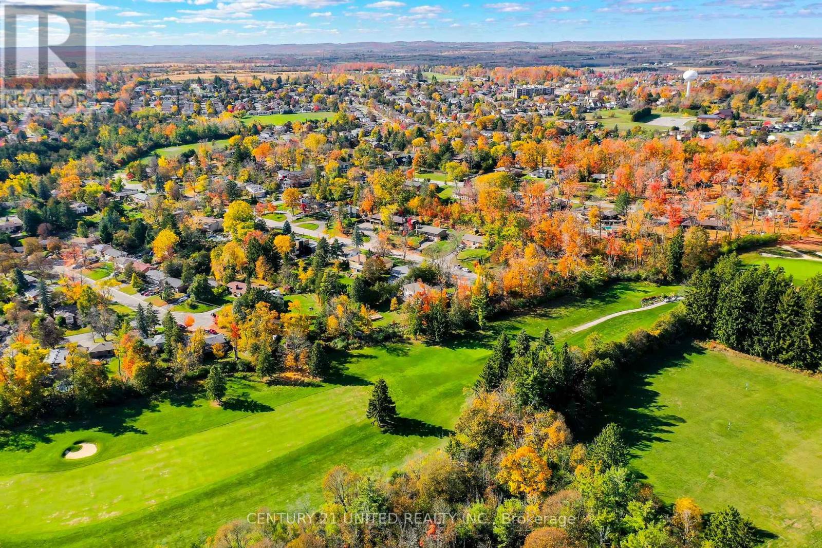 45 Crestwood Avenue, Peterborough (Monaghan Ward 2), Ontario  K9J 1N1 - Photo 4 - X12419689