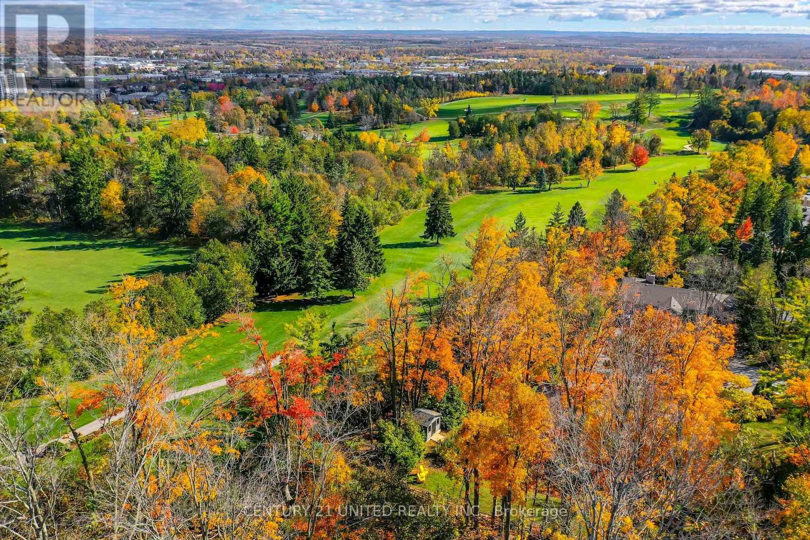 45 Crestwood Avenue, Peterborough (Monaghan Ward 2), Ontario  K9J 1N1 - Photo 5 - X12419689