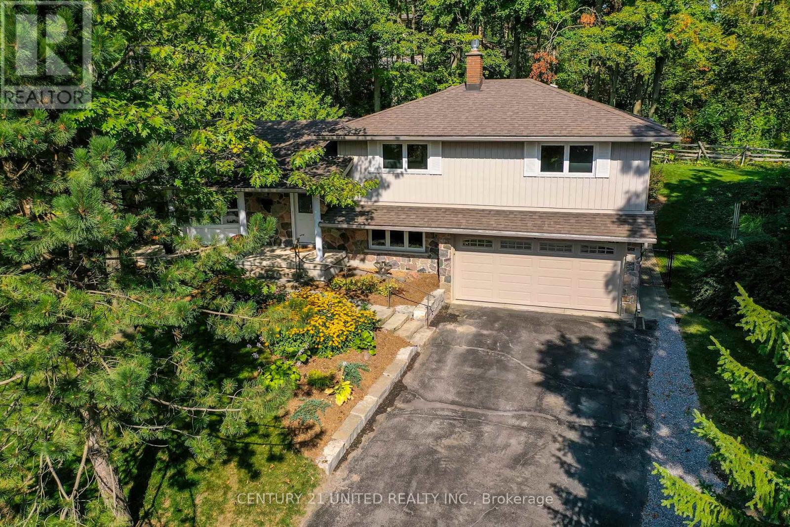 45 Crestwood Avenue, Peterborough (Monaghan Ward 2), Ontario  K9J 1N1 - Photo 9 - X12419689