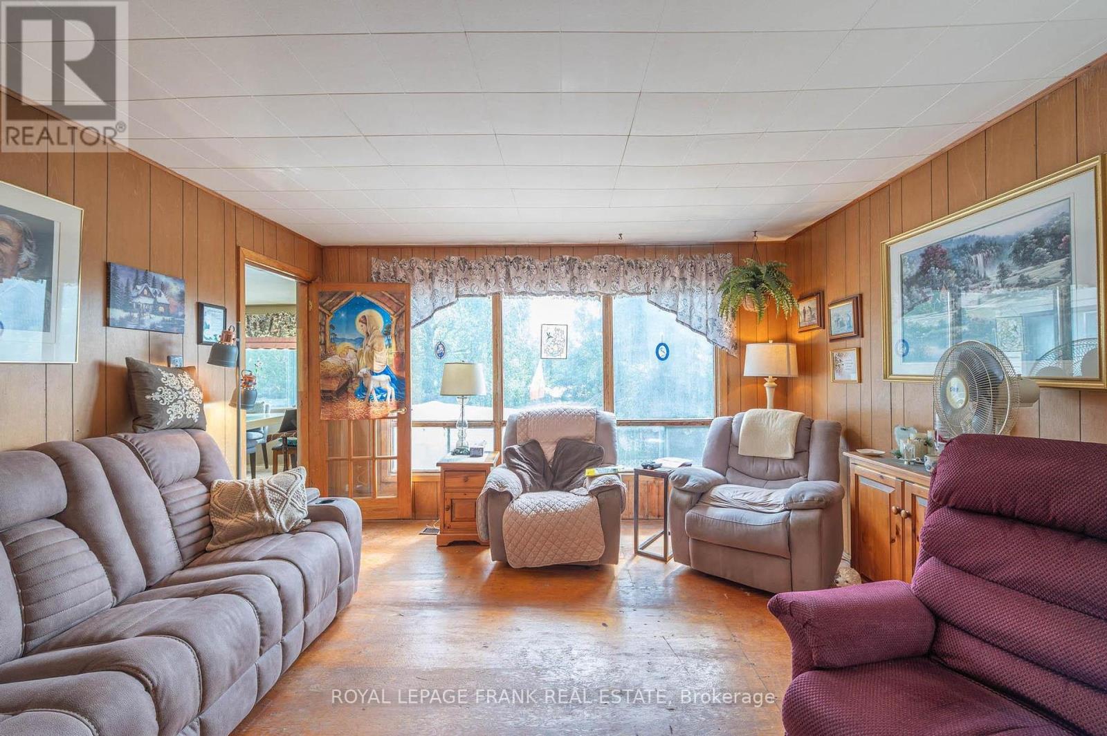 153 Fifes Bay Road, Selwyn, Ontario  K9J 6X3 - Photo 17 - X12419845