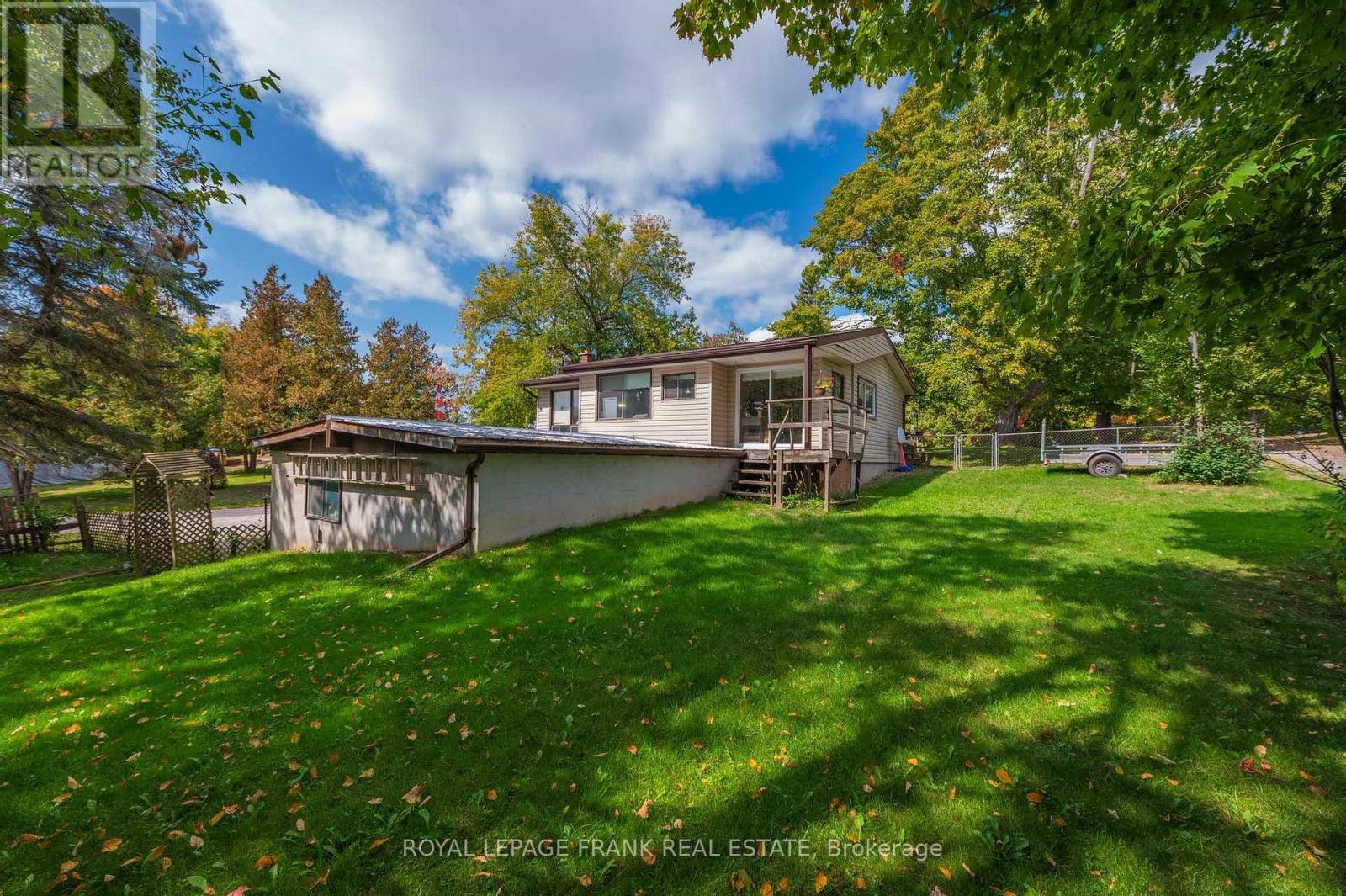 153 Fifes Bay Road, Selwyn, Ontario  K9J 6X3 - Photo 37 - X12419845