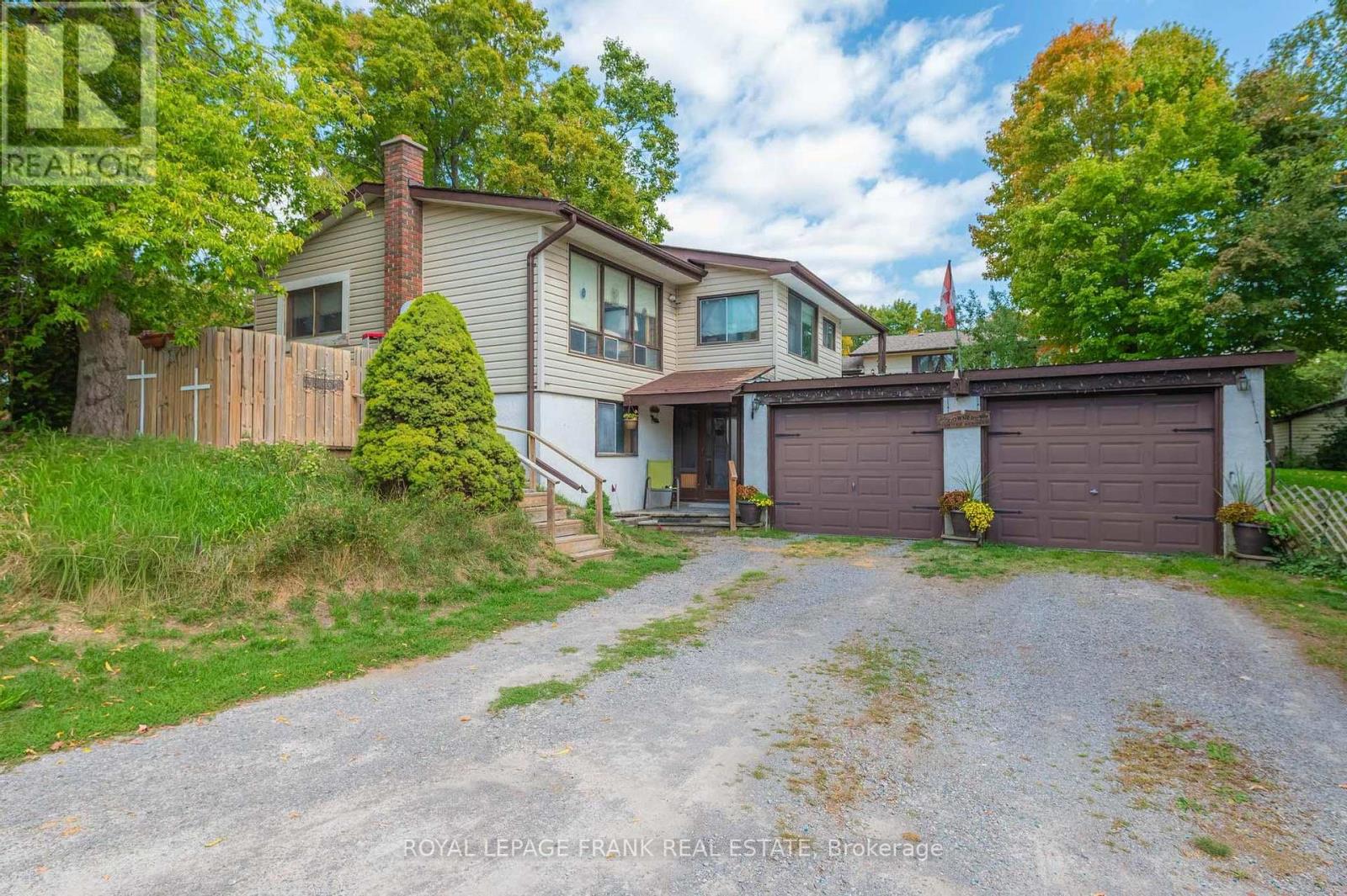 153 Fifes Bay Road, Selwyn, Ontario  K9J 6X3 - Photo 4 - X12419845